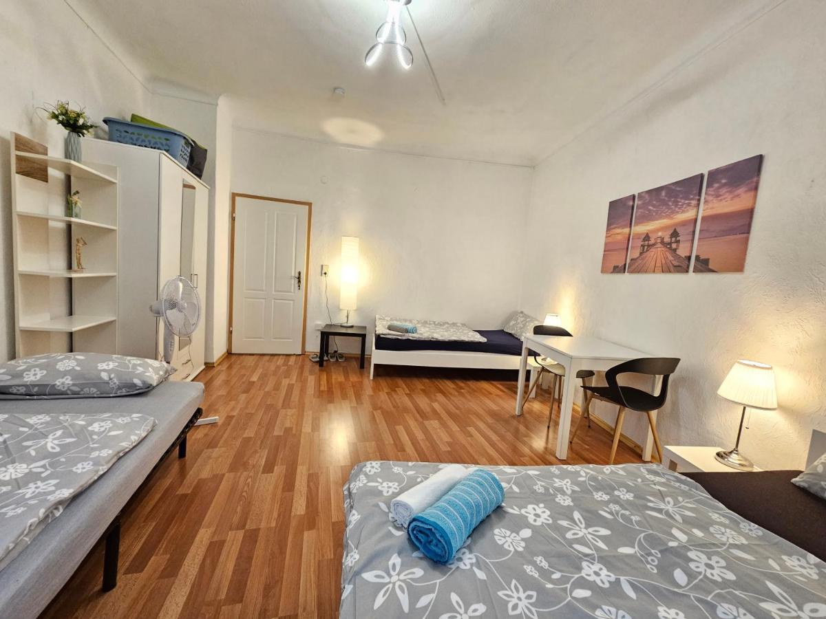 Wohnreich Zentral 3er Wg Homestay